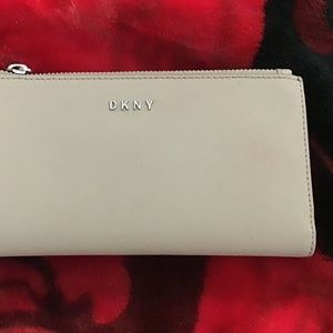 DKNY Cream womens wallet